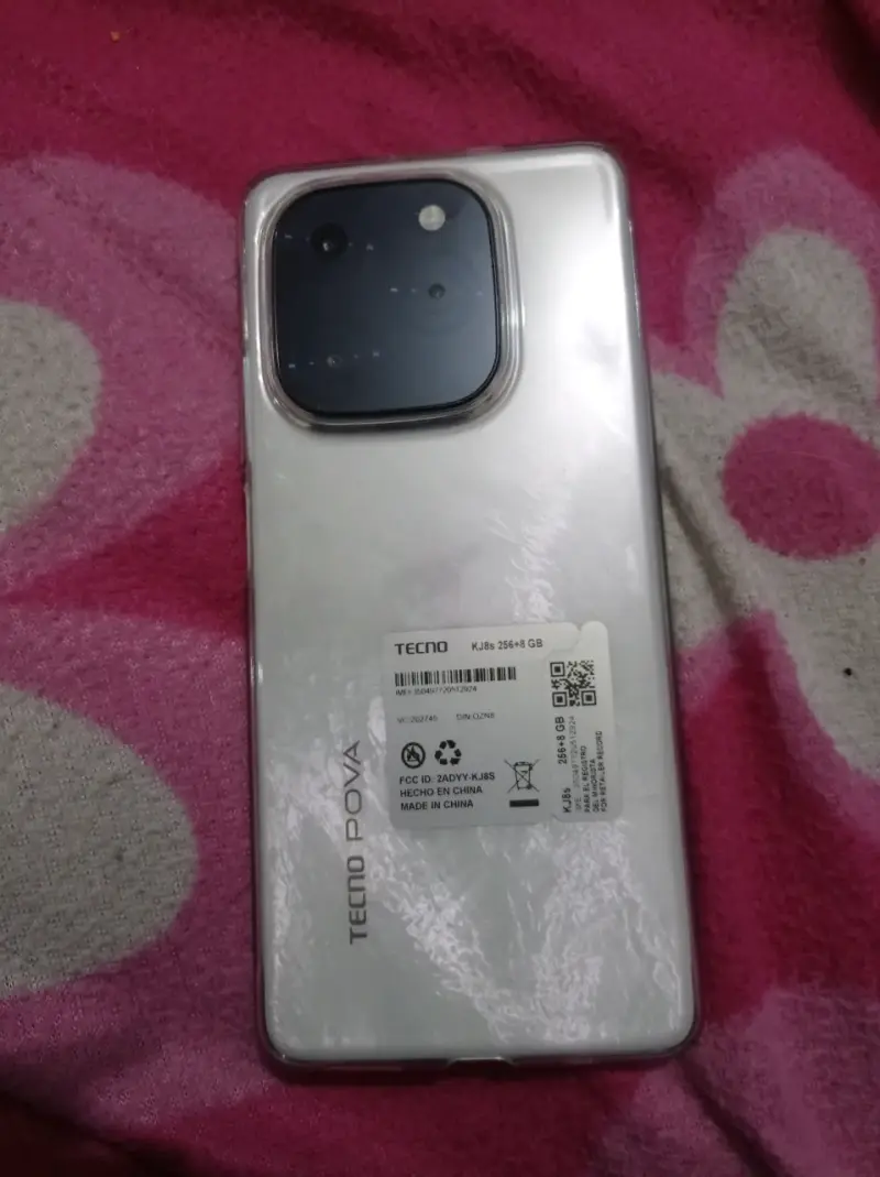 Smartphone Tecno Pova blanco - 5