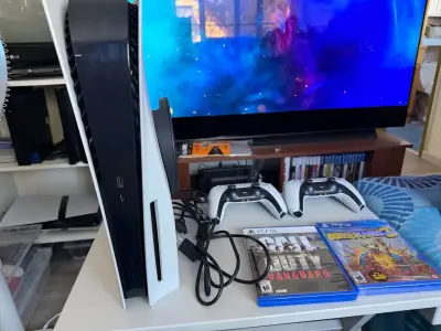 Consola PlayStation 5 con juegos - miniatura 1