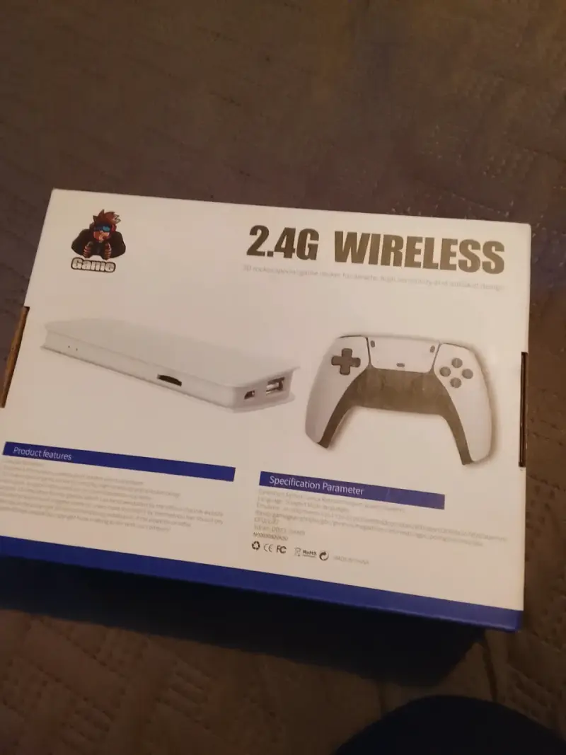 Juego clásico con su par de controles inalambricos - 2