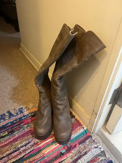 Botas altas de cuero marrón - miniatura 1