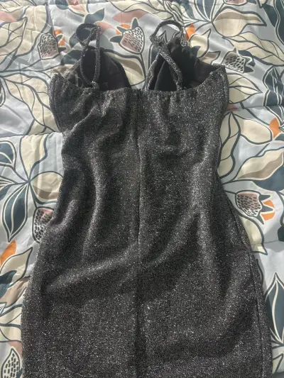 Vestido brillante negro para fiesta - miniatura 2