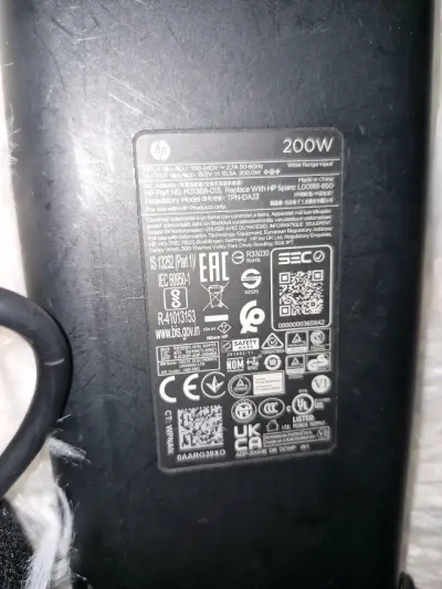 Cargador HP 200W con cable - miniatura 3