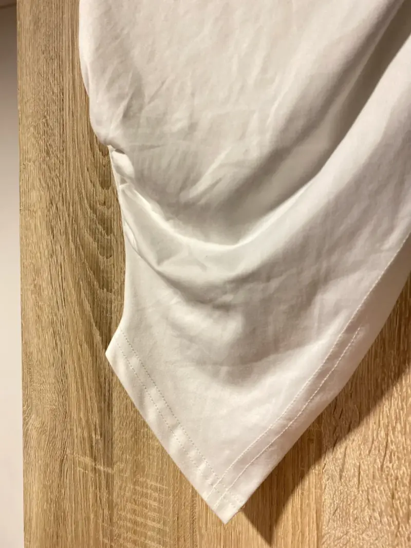Polera blanca de un hombro nueva - 3