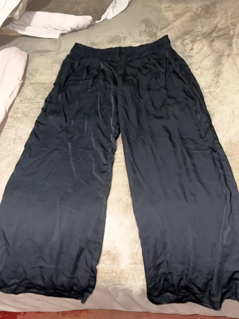 Pantalon de seda negro talla 46 / ASH - 2