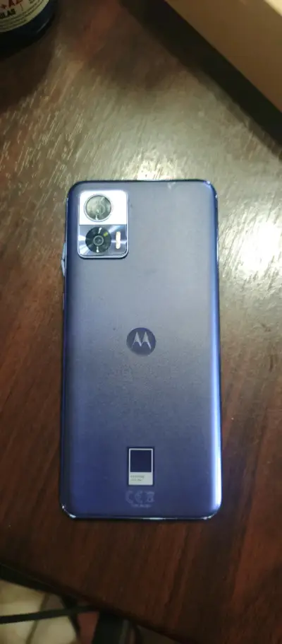 Teléfono Motorola Edge 30 Neo - miniatura 3
