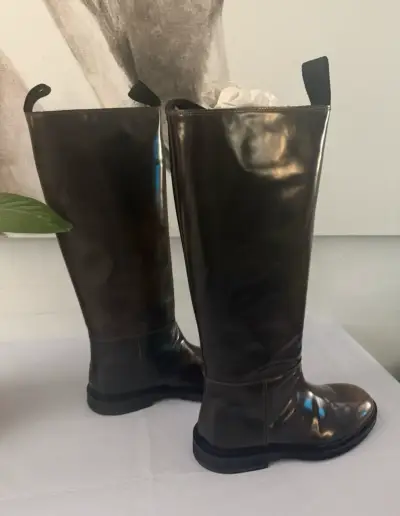 Botas de cuero negras altas - miniatura 1