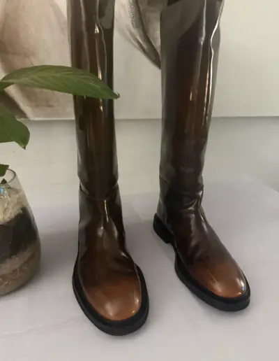 Botas de cuero negras altas - miniatura 3