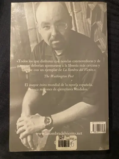 Libro 'La Sombra del Viento' de Carlos Ruiz Zafón - miniatura 2