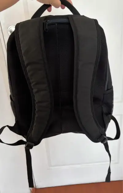 Mochila Dell negra geométrica - miniatura 2