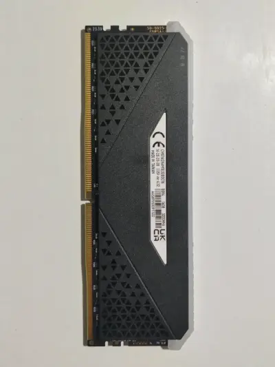 Memoria RAM Corsair Vengeance RGB 16gb - miniatura 2