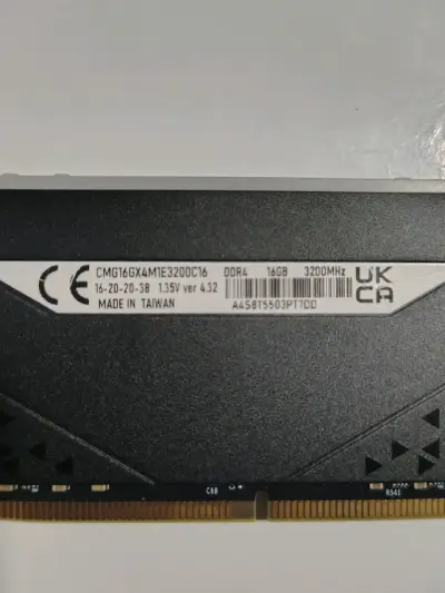Memoria RAM Corsair Vengeance RGB 16gb - miniatura 3