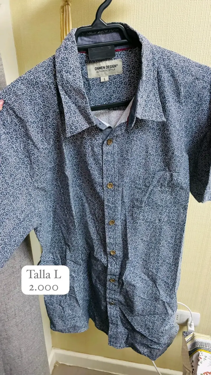 Camisa azul estampada talla L - 2