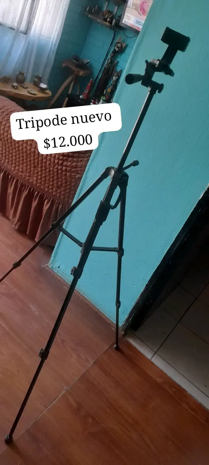 Trípode fotográfico nuevo - 1