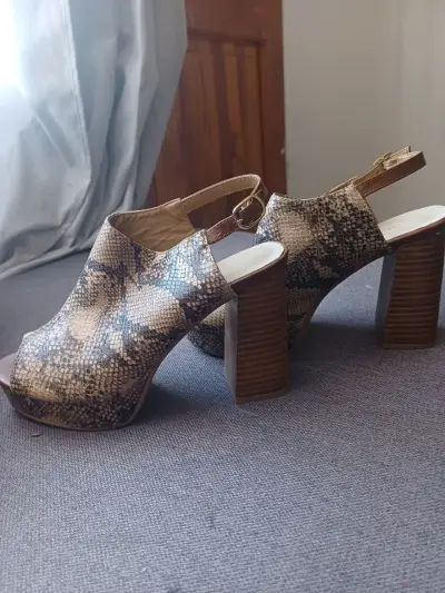 Zapatos taco alto animal print - miniatura 3