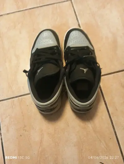 Zapatillas negras Jordan - miniatura 3