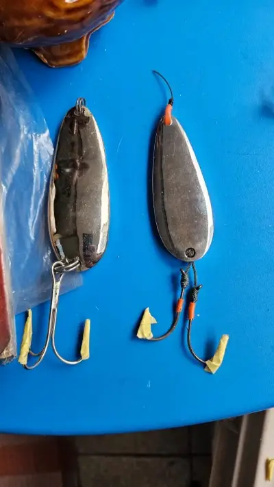 Set de señuelos de pesca variados - miniatura 4