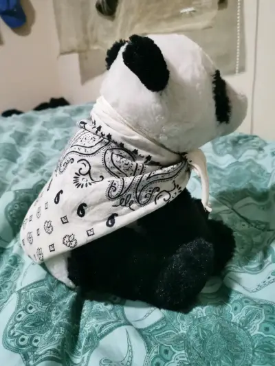Peluche panda blanco y negro - miniatura 3