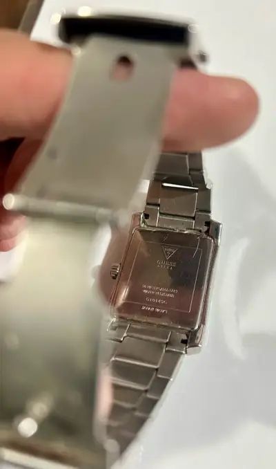 Reloj Guess acero inoxidable - miniatura 2