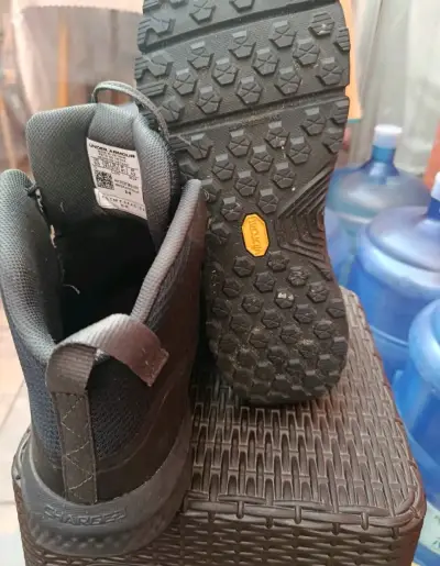 Zapatillas Under Armour negras talla 42 - miniatura 3