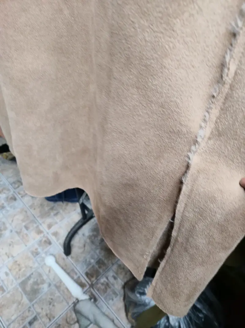 Chaleco largo beige con bolsillos - 3