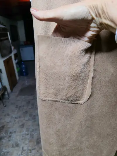 Chaleco largo beige con bolsillos - miniatura 4