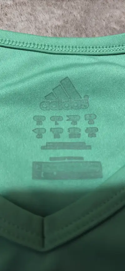 Polera verde deportiva Adidas - miniatura 3