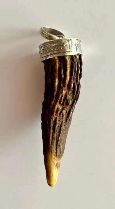 Colgante de cuerno de Ciervo - miniatura 1