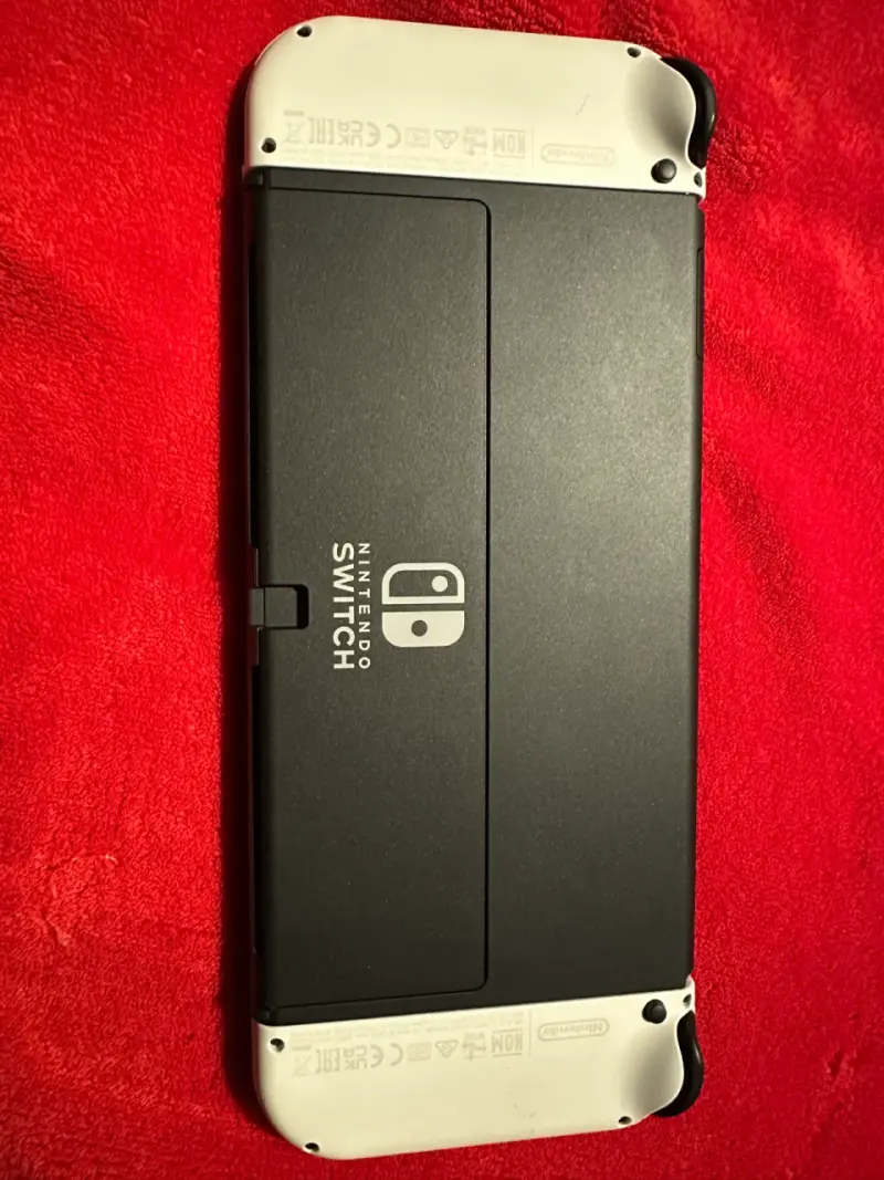 NINTENDO SWITCH. Color Blanco - 3