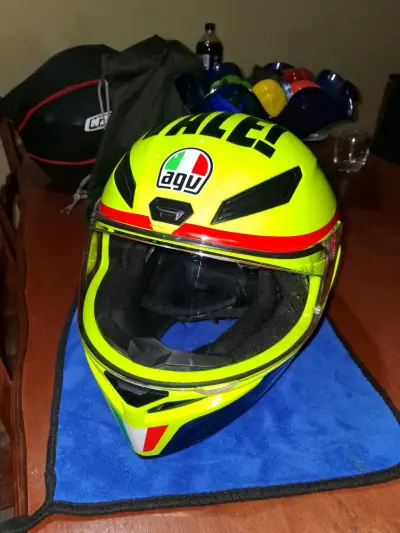 Casco AGV K1 amarillo brillante - miniatura 1