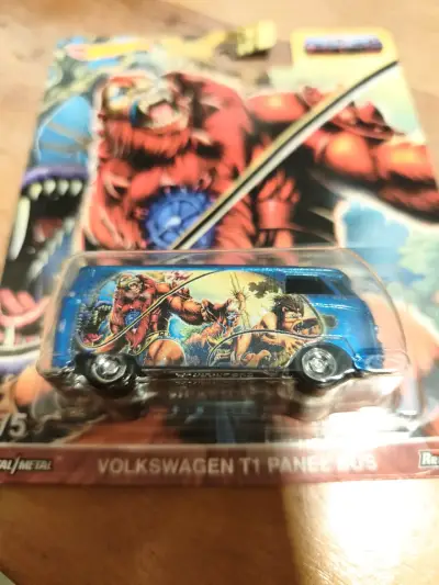 Hot Wheels Volkswagen T1 Panel Bus - miniatura 5