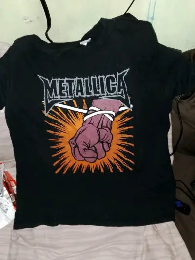 Polera negra metal - miniatura 5