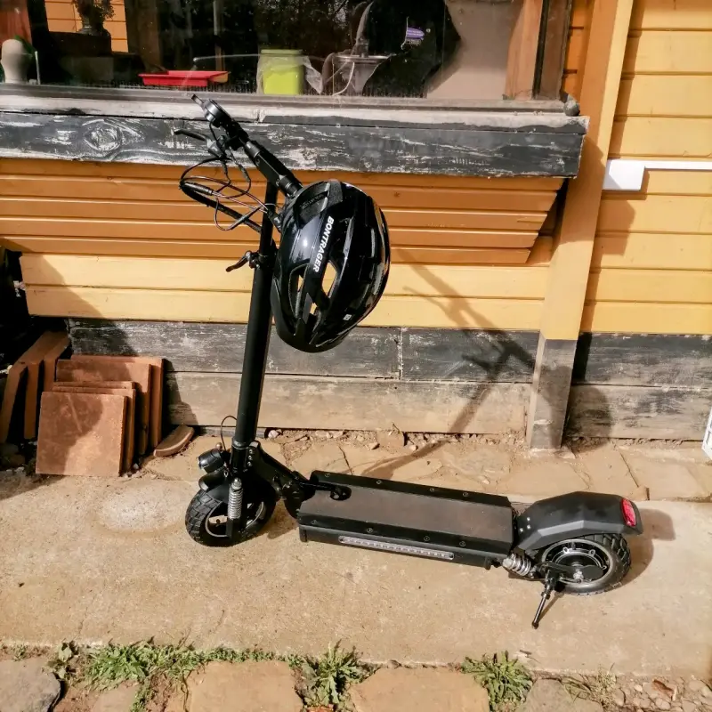 Scooter eléctrico negro - 3