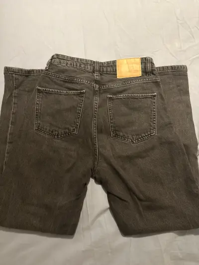 Jeans negros Zara mujer mom. - miniatura 2