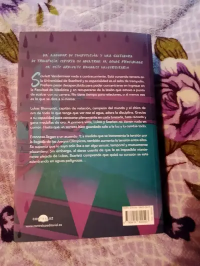 Libro Caída Libre de Ali Hazelwood - miniatura 2