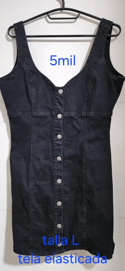 Vestido negro elástico con botones - miniatura 1