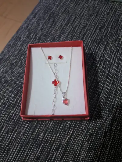 Set de joyas con colgante rojo - miniatura 1