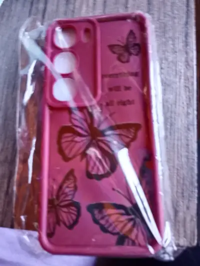 Carcasa rosa para celular con mariposas - miniatura 2