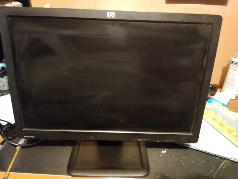 Monitor HP de 24 pulgadas - 2