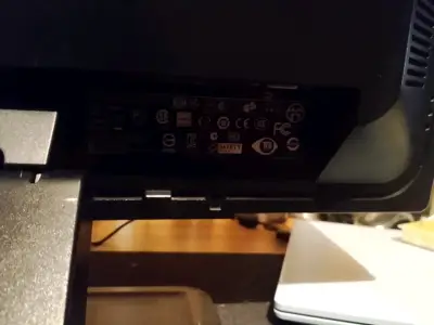 Monitor HP de 24 pulgadas - miniatura 3