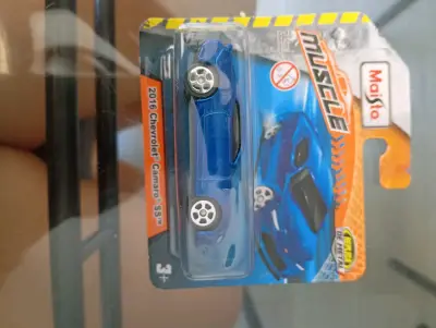Auto de juguete Chevrolet Camaro - miniatura 1