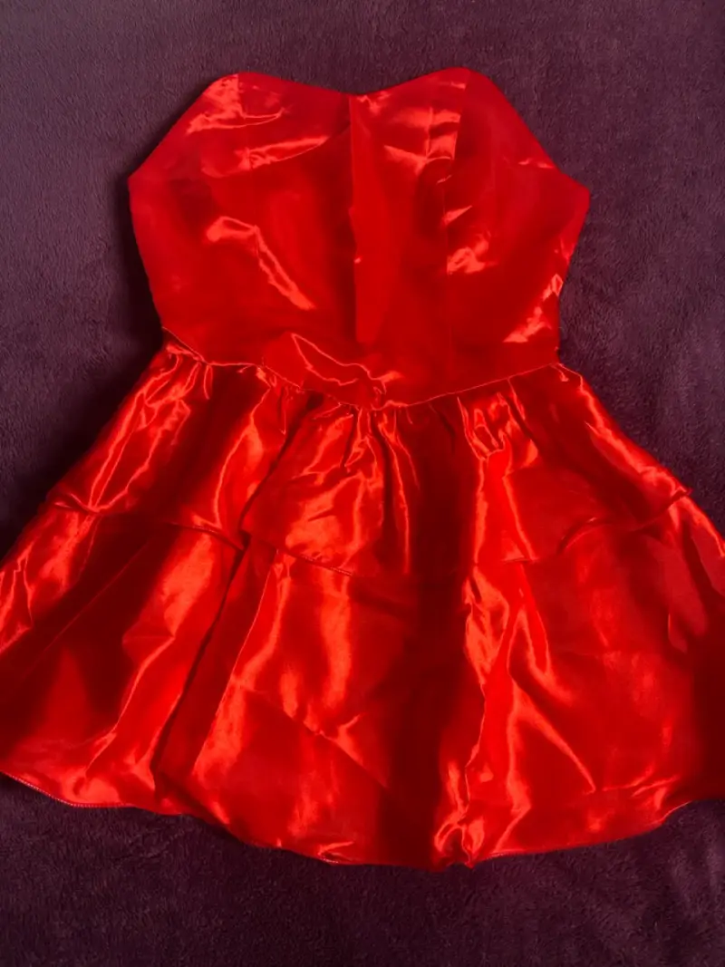 Disfraz rojo con accesorios - 2