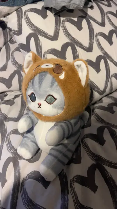 Peluche de gato disfrazado - miniatura 3