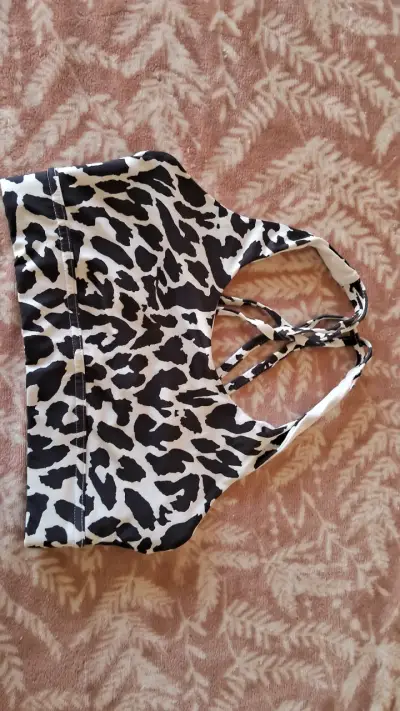 Top deportivo animal print talla S - miniatura 1