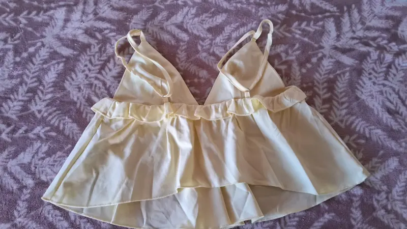 Blusa blanca sin mangas - 2