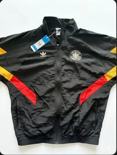 Chaqueta deportiva Adidas negra - miniatura 1