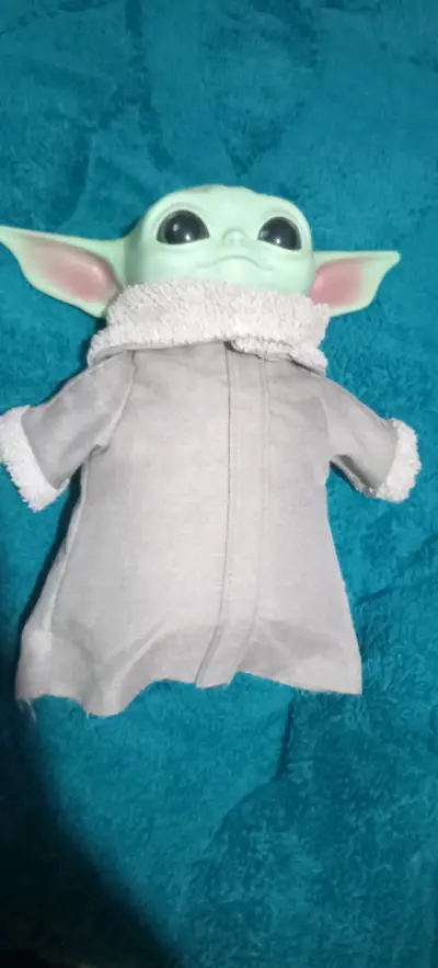 Figura de peluche Baby Yoda - miniatura 1