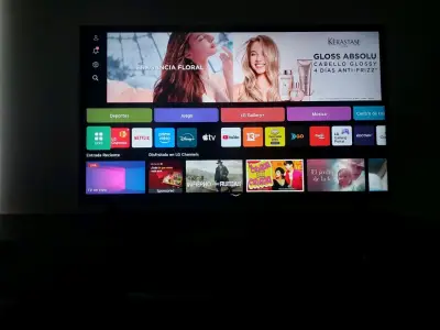 Smart TV pantalla grande - miniatura 1