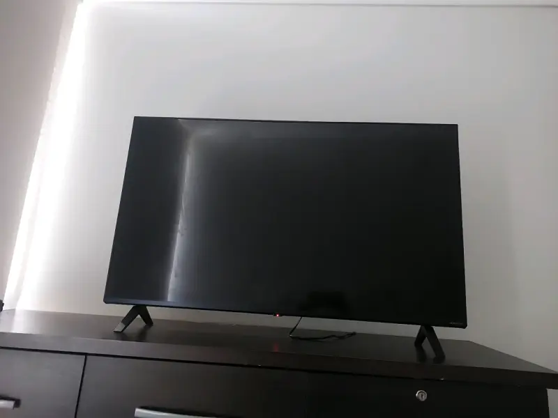 Smart TV pantalla grande - 2