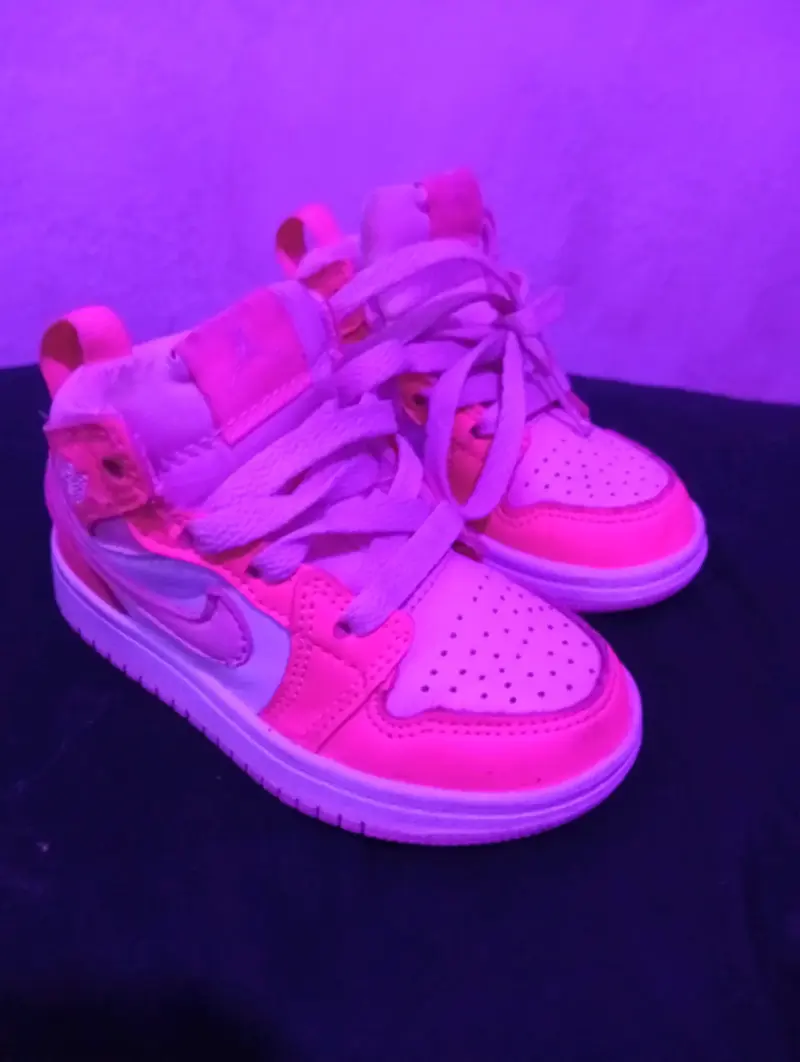 Zapatillas deportivas rosadas - 1