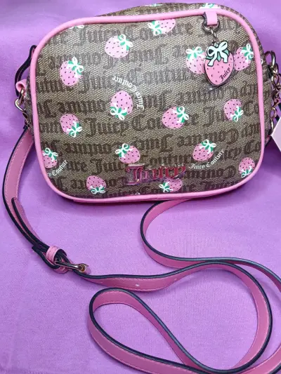 Crossbody Juicy Couture con fresas - miniatura 3